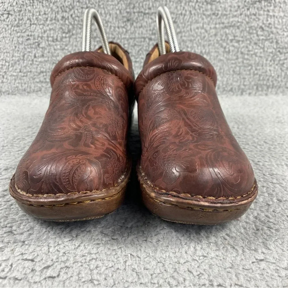 BOC BORN O Concept Womens 8.5 W Clogs Tooled Leather Floral Prints Shoes Brown - Picture 3 of 15